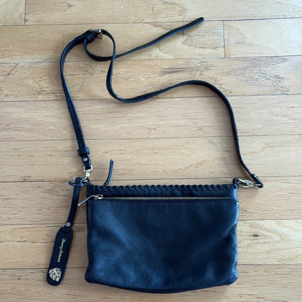 Tommy Bahama soft  Leather Crossbody Bag
